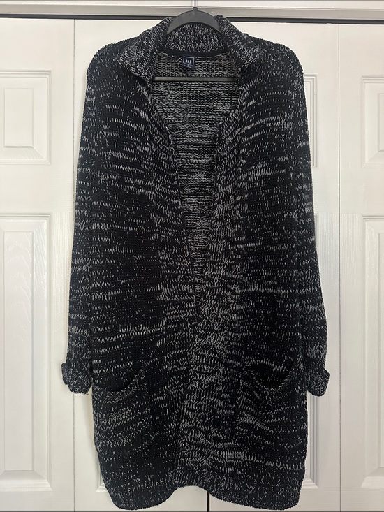 GAP Sweaters - GAP Black & White Marled Open-Front Cardigan